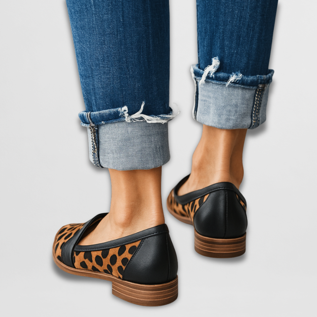 Lila - Suede Loafers