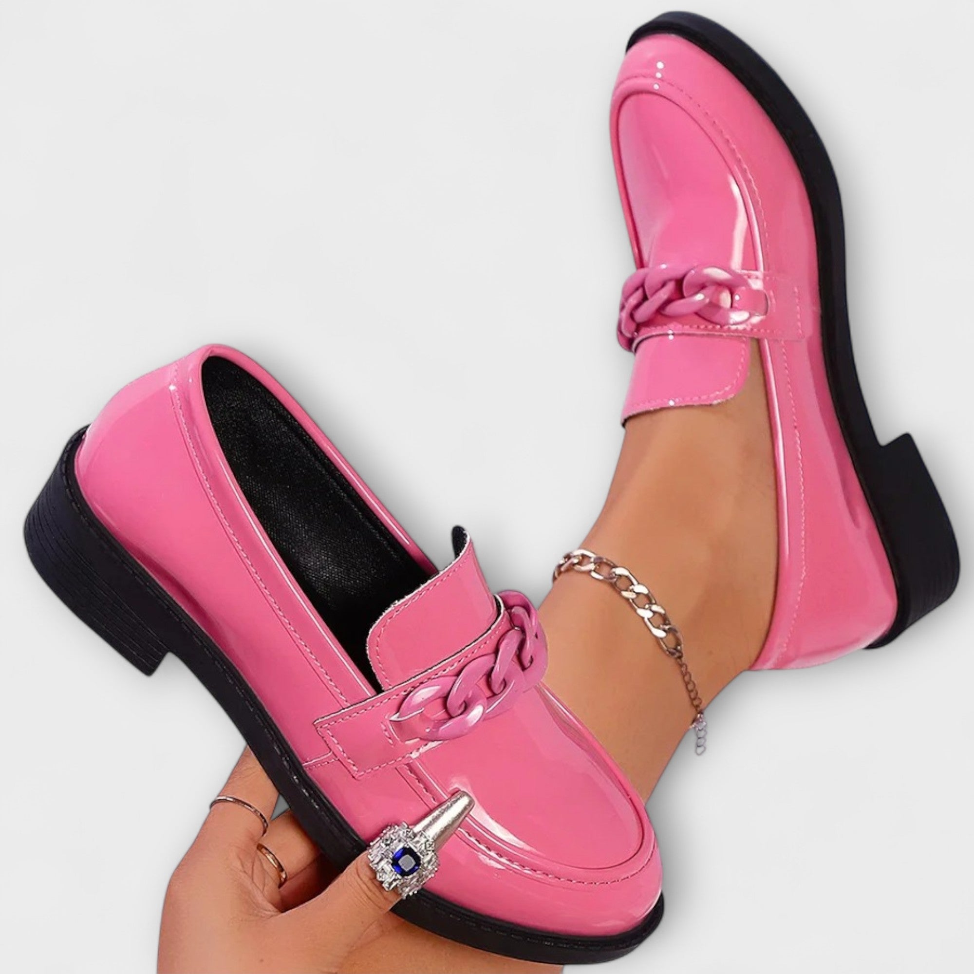 Mira – Round Shape, Casual Loafers