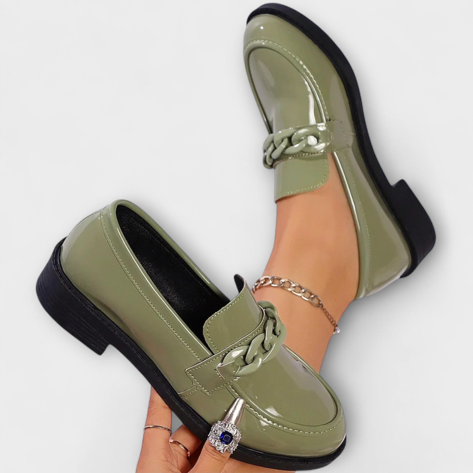 Mira – Round Shape, Casual Loafers