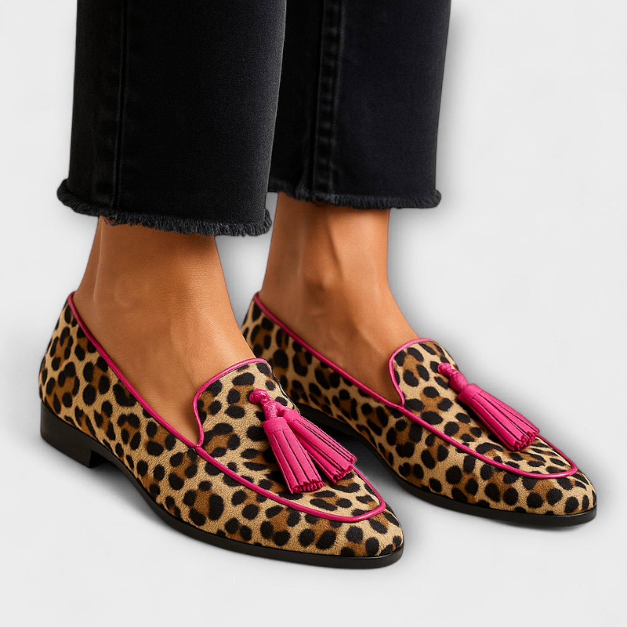 Mira - Slippers with Tassels